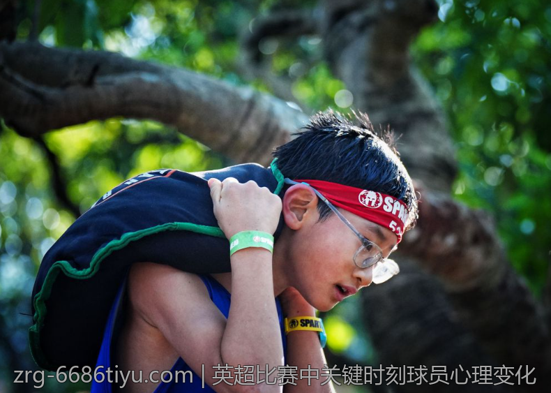 英超比赛中关键时刻球员心理变化